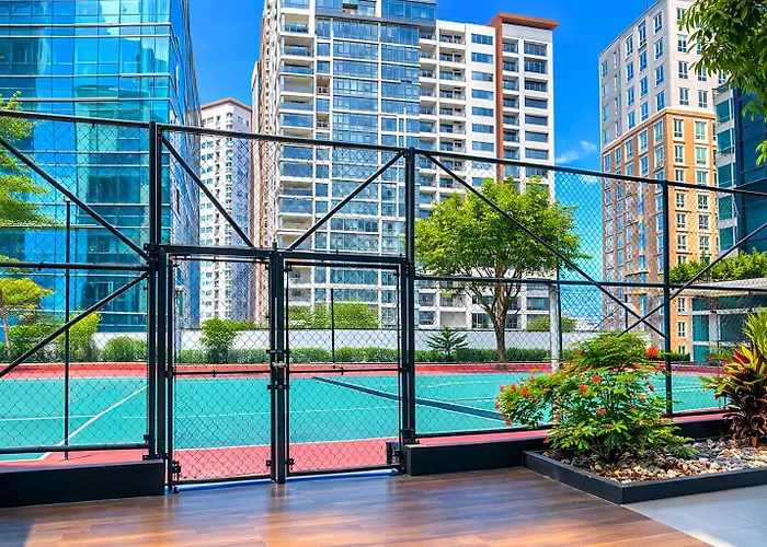 The Montanas Staycation - One Pacific Mactan Newtown 4*